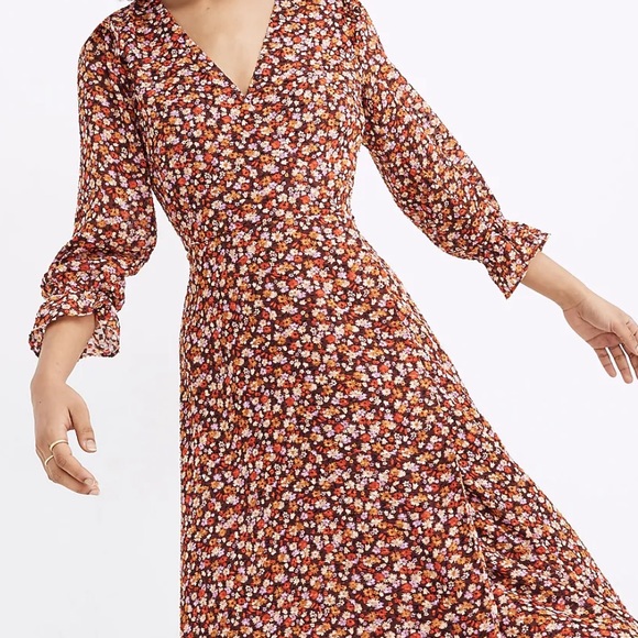 Madewell long-sleeve crossover floral midi dress 8 - Picture 2 of 15